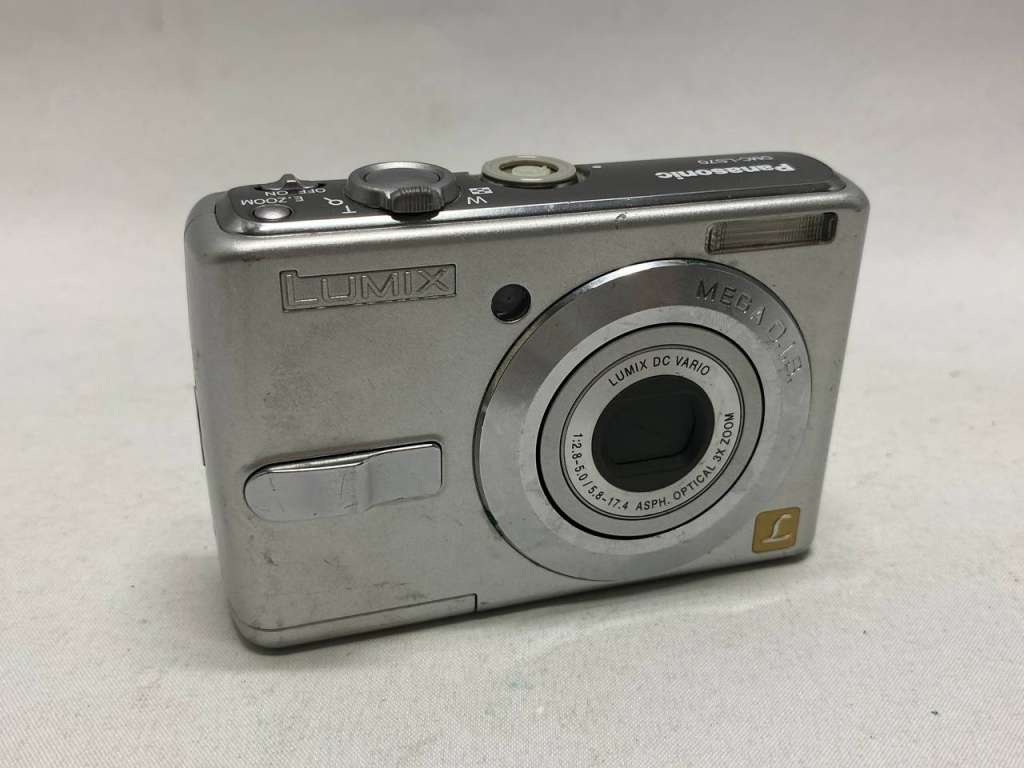 Фотоаппарат Panasonic Lumix DMC-LS70, в рабочем состоянии